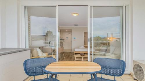 Ettalong Beach House | Studio Oasis - Ettalong Beach Resort