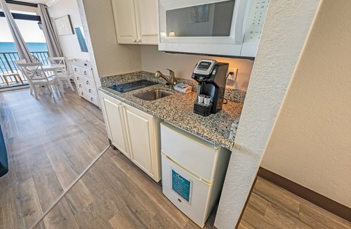 Myrtle Beach Condo | Studio Oceanfront,2 Queens w/Indoor Heated Pools!