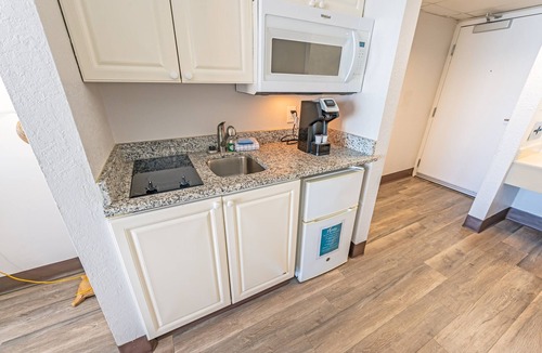 Myrtle Beach Condo | Studio Oceanfront,2 Queens w/Indoor Heated Pools!