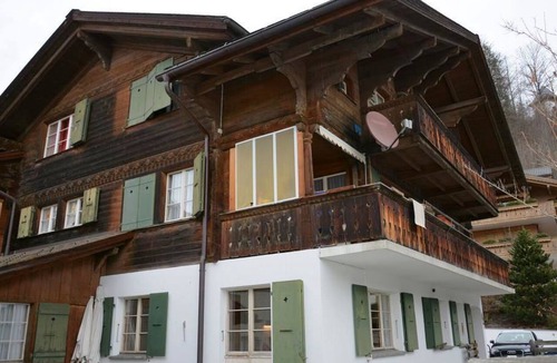 Gstaad Apartment | Studio Oehrli Studio, Dusche oder Bad, WC 2-Bettwohnung by Interhome