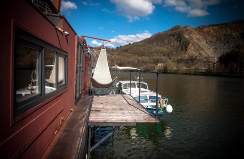 Lustin Boat Rental | Studio on the Graziella barge located in Profondeville between Dinant and Namur