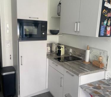 Gambetta Apartment | STUDIO ORANGERS