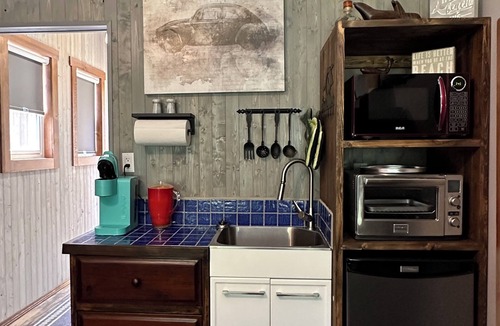 Lund Apartment | Studio overlooking ocean with hot tub and beach access!