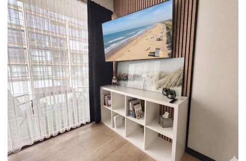 Westende Apartment | Studio Palace 217