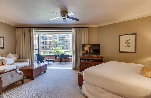 Honokowai Hotel | Studio Partial Ocean View at Honua Kai Resort & Spa, Full Kitchen, Outdoor Pool