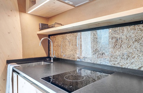 Velturno Apartment | Studio 'Pavilion Earth' with Mountain View, Shared Terrace and Wi-Fi