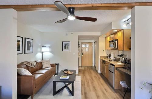 Mount Crested Butte House | Studio Perfect Location 317 with Pool and Hot Tub