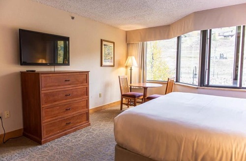 Mount Crested Butte House | Studio Perfect Location 322 with Pool and Hot Tub