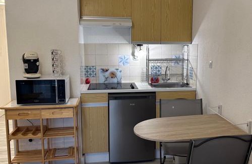 Saint-Mandrier-sur-Mer Apartment | Studio Pin Rolland, presqu’île Saint-Mandrier