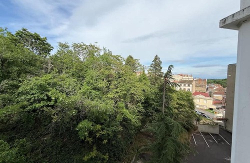 Chatel-Guyon Apartment | Studio plein centre et parking