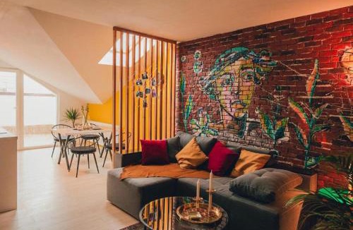 Tractorul Apartment | Studio „Pompei” Brasov