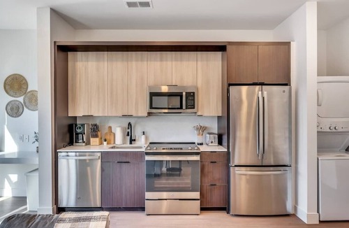 Pendleton Apartment | Studio | Pool, Gym, Walk to Casino