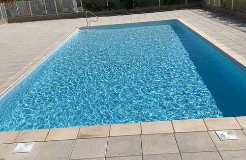 Brignoles Apartment | Studio pool ideal location