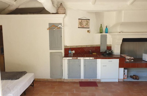 Draguignan Apartment | Studio provençal