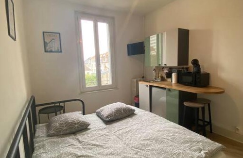 Thermal Apartment | Studio quartier des thermes Appart Hotel le Cygne 4