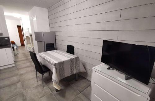 Saint-Michel-de-Chaillol Apartment | Studio Rénové - Balcon Sud - 6 Pers - Ski/Randonnée - FR-1-393-155