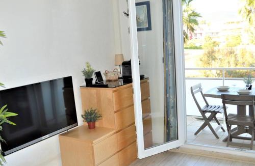 Cavaliere Apartment | Studio rénové climatisé, 3 couchages, proche port et casino à Cavalaire-sur-Mer - FR-1-226B-98