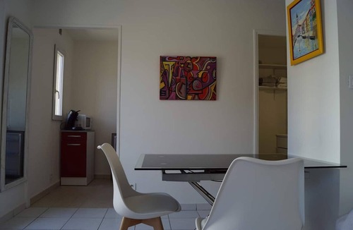 Le Suquet Apartment | Studio Refait à Neuf au Centre de Cannes
