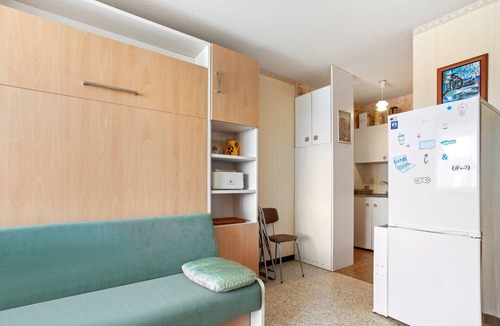 La Faviere Apartment | Studio “Résidence Athena Sea View” with Sea View, Private Terrace, and Air Conditioning