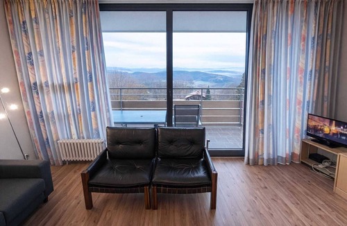 Geyersberg Apartment | Studio Robert mit Pool und Sauna