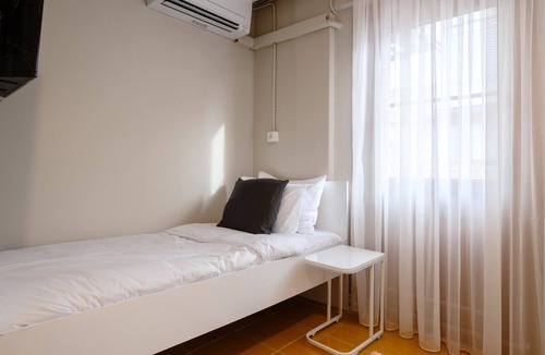 Bakırkoy Apartment | Studio Room with a Sea View Balcony in Bakirkoy