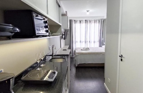 Matriz Apartment | Studio Rua XV Central- AYN075