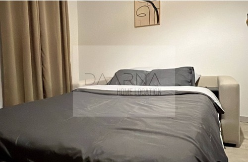 Saint-Germain-en-Laye Apartment | Studio Saint-Germain-en-Laye -RER A- Near Paris