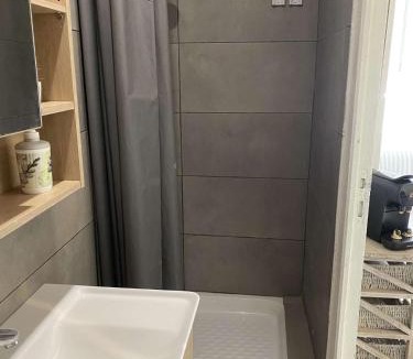 Barriere Saint Marc Apartment | Studio Saint Vincent Parking Privé