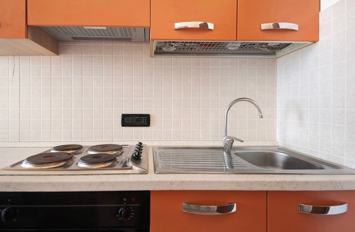 Bonassola Apartment | Studio "Serra Monolocale" with Terrace and Air Conditioning