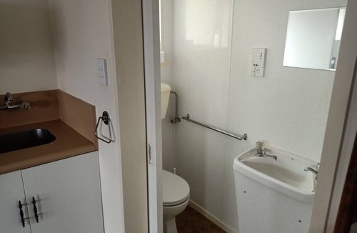 Palmerston North Apartment | Studio space on FitzAve. Walk to the Square / Esplanade.