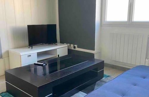 Montceau-les-Mines Apartment | Studio spacieux proche du centre ville
