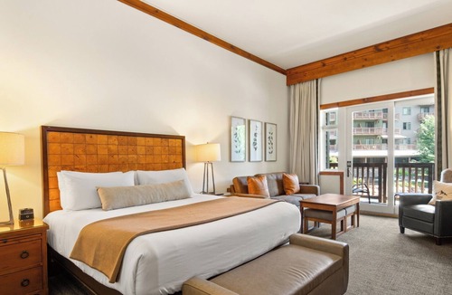 Stowe Area Condo | Studio Spruce Peak Ski In Ski Out "La Voûte" #147
