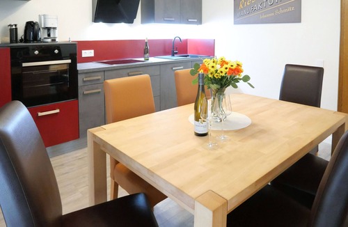 Uerzig Apartment | Studio-Standard-Private Bathroom