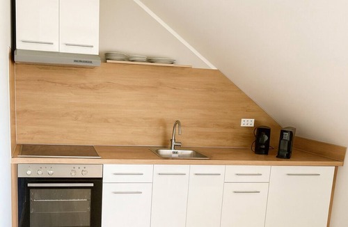 Rhein-Erft-Kreis District Apartment | Studio-Standard-Private Bathroom-City view