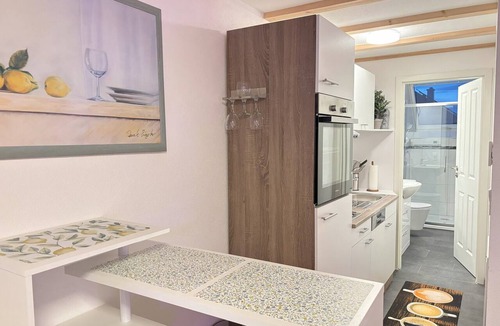Großengstingen Apartment | Studio Stella Haven (24 m²) with Wi-Fi