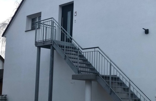 Großengstingen Apartment | Studio Stella Haven (24 m²) with Wi-Fi