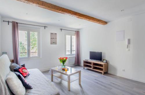 Le Mourillon Apartment | Studio Studio Bazeilles by Interhome