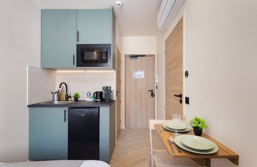 Billancourt–Rives de Seine Apartment | Studio-Superior-Wet room-City view