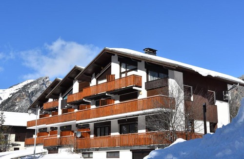 Pralognan-la-Vanoise Apartment | Studio sud 4 pers, animaux admis, terrasse ensoleillée - FR-1-464-50