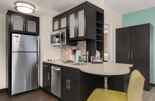 Cascade Apartment | Studio Suite | Downtown | Free Breakfast