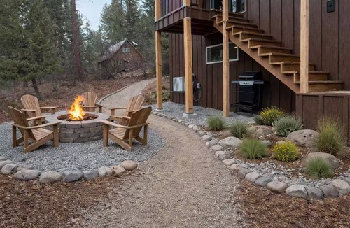 Garden Valley Apartment | Studio suite for 2,Full kitchen bathroom & laundry