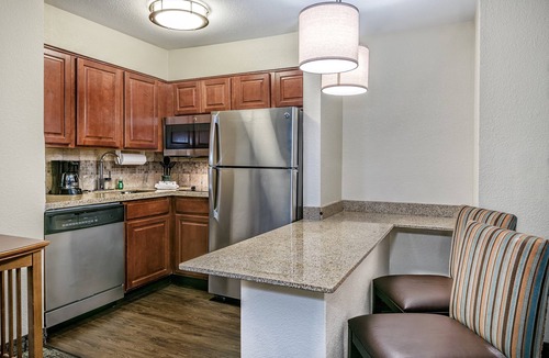 Round Rock West Apartment | Studio Suite with Free Buffet Breakfast + Pool Access | Great for Business Travel!