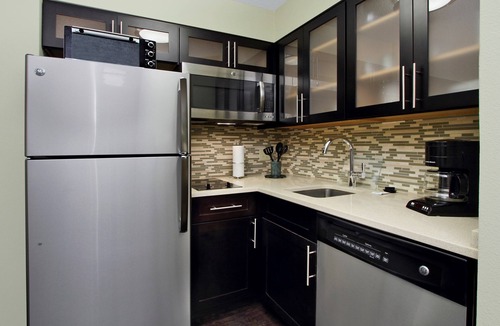 McLean Apartment | Studio Suite with Private Patio! Free Breakfast + On-Site Business Center