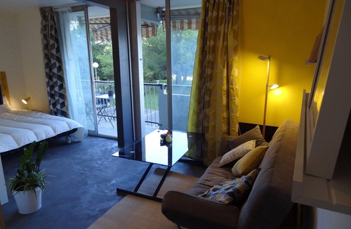 Celleneuve Apartment | Studio, sun and greenery