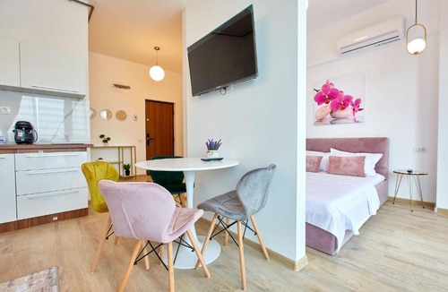 Mamaia-Sat Apartment | Studio Sunrise 4 Tomis Villa