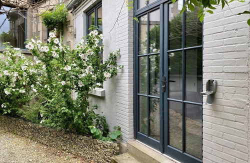 Limoges Apartment | Studio-Superior-Ensuite with Shower-Garden view-Studio plain pied