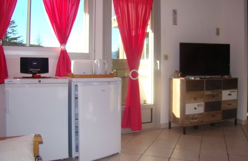 Vernet-les-Bains Apartment | Studio T1 bis 31 m². VERNET LES BAINS 66820. Quiet; near downtown;