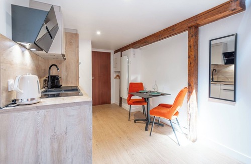 Annecy Old Town Apartment | Studio TANAGA