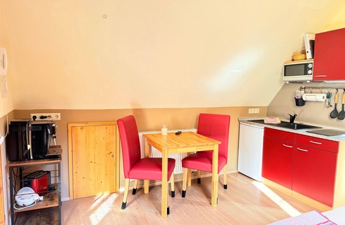 Enzklosterle Apartment | Studio 'Tannenwipfel, 40 sqm' with Mountain View, Infrared Sauna, Fenced Dining Area, Wi-Fi
