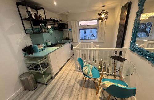 Westbury on Trym Apartment | Studio Tavros